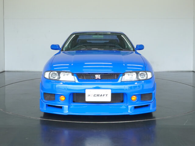 18スカイライン GT-R Vspec LMリミテッド チャンピオンブルー BCNR33-023735　1998万円