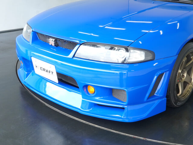 18スカイライン GT-R Vspec LMリミテッド チャンピオンブルー BCNR33-023735　1998万円