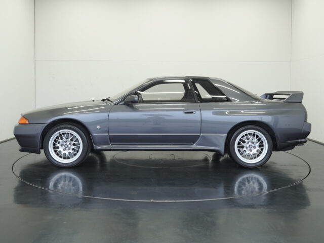 スカイラインGT-R VspecⅡ　ガングレーメタリック　BNR32-310428　1698万円