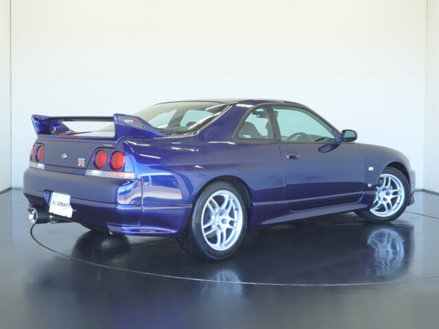 スカイラインGT-R　V-spec　ディープマリンブルー　BCNR33-005081　1278万円