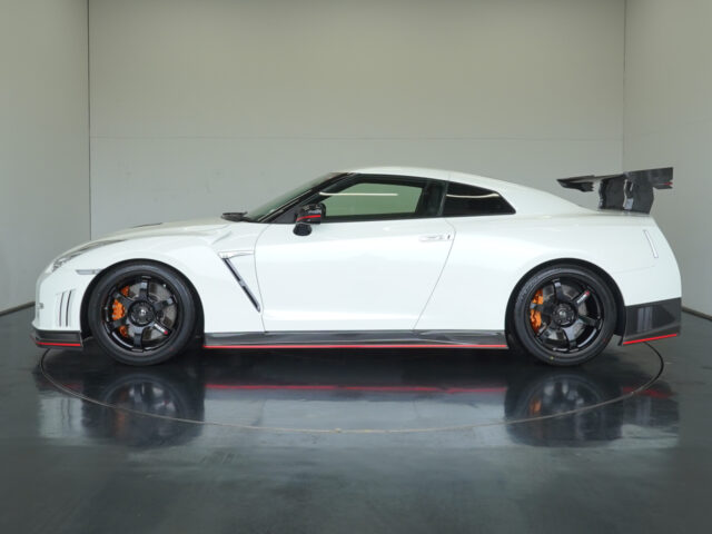 ⑧NISSAN GT-R NISMO MY15 N Attack Package Bkit R35-070770