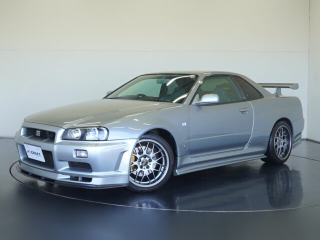 スカイラインGT-R　ソニックシルバー　BNR34-006355　1698万円　