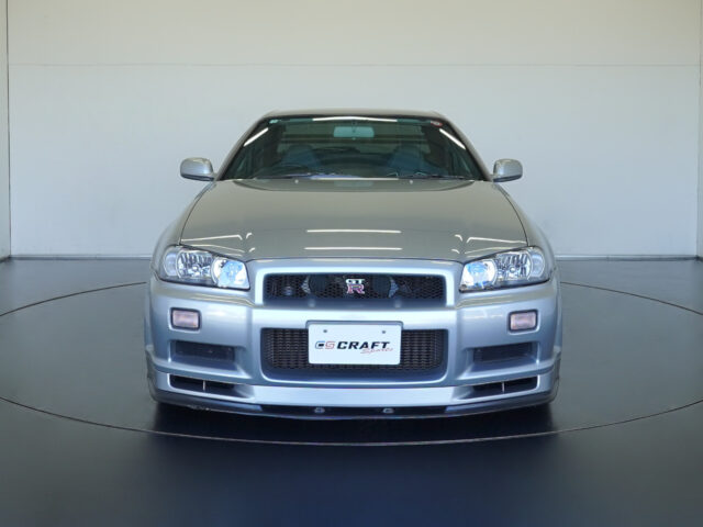 スカイラインGT-R　ソニックシルバー　BNR34-006355　1698万円　